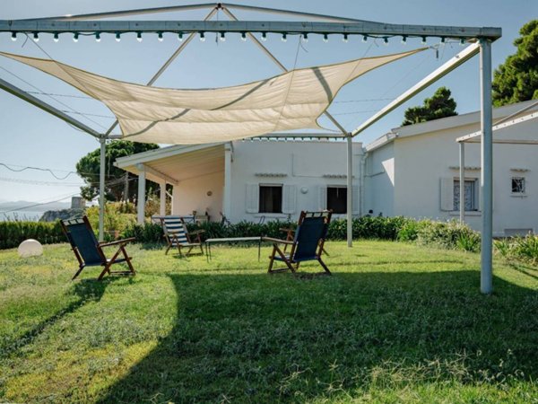 casa indipendente in vendita a Castellammare del Golfo in zona Scopello