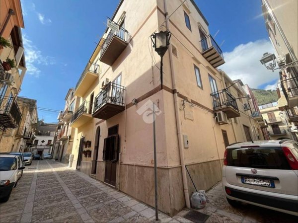 casa indipendente in vendita a Castellammare del Golfo