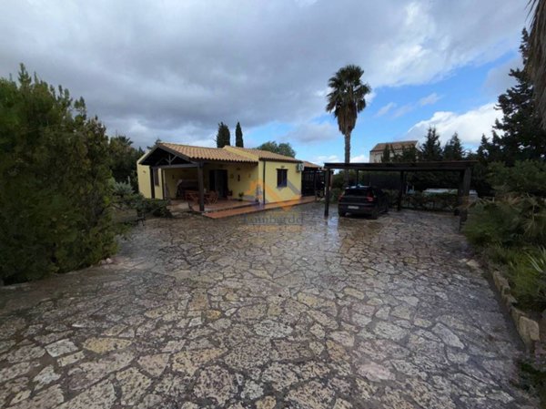 casa indipendente in vendita a Castellammare del Golfo in zona Scopello