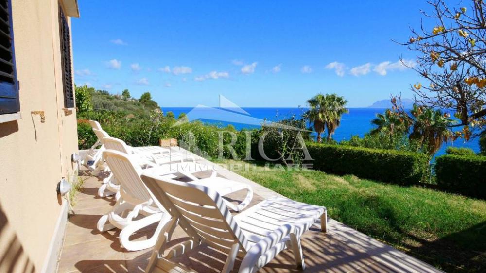casa indipendente in vendita a Castellammare del Golfo in zona Scopello