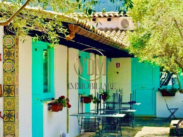 casa indipendente in vendita a Castellammare del Golfo in zona Scopello