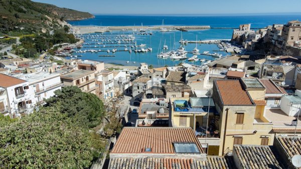 casa indipendente in vendita a Castellammare del Golfo