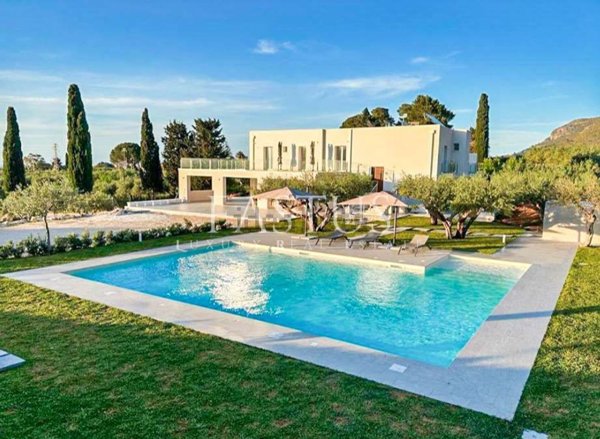 casa indipendente in vendita a Castellammare del Golfo