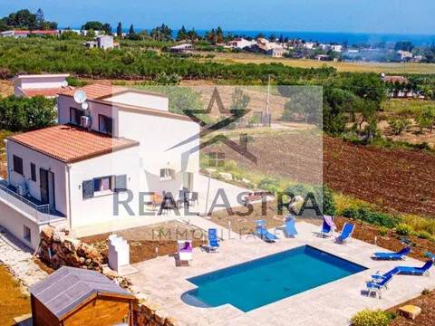 casa indipendente in vendita a Castellammare del Golfo in zona Scopello