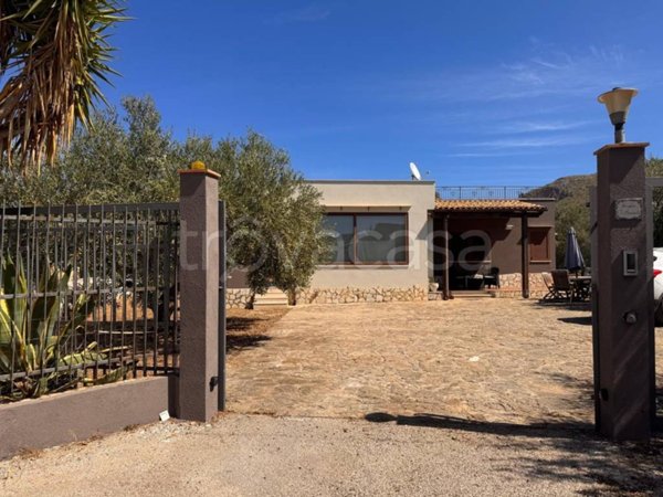 casa indipendente in vendita a Castellammare del Golfo in zona Scopello