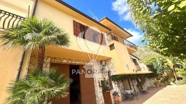 casa indipendente in vendita a Castellammare del Golfo