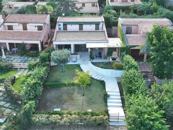 casa indipendente in vendita a Castellammare del Golfo in zona Scopello