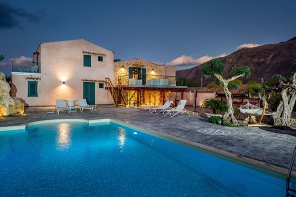 casa indipendente in vendita a Castellammare del Golfo