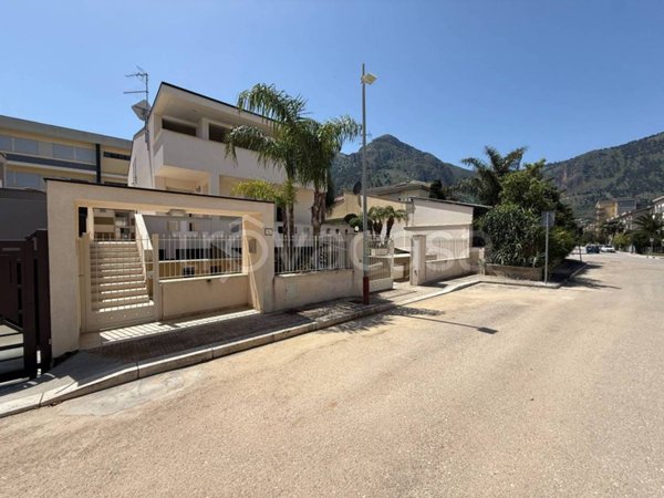 casa indipendente in vendita a Castellammare del Golfo