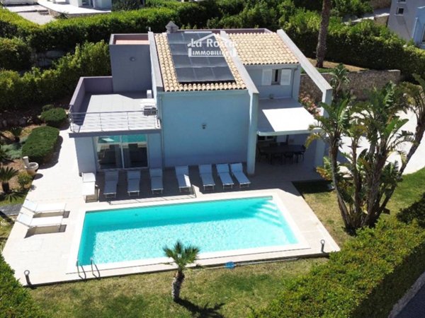 casa indipendente in vendita a Castellammare del Golfo in zona Scopello