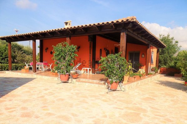 casa indipendente in vendita a Castellammare del Golfo