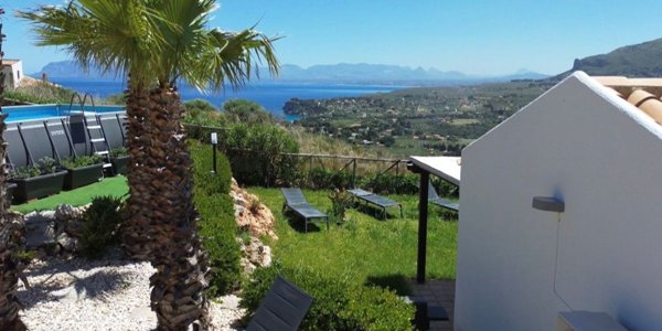 casa indipendente in vendita a Castellammare del Golfo in zona Scopello