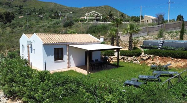 casa indipendente in vendita a Castellammare del Golfo in zona Balata di Baida