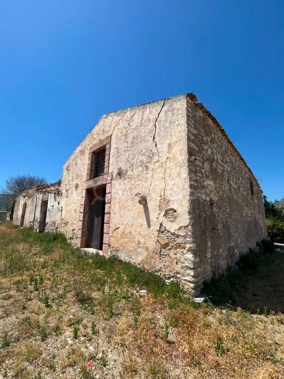 casa indipendente in vendita a Castellammare del Golfo