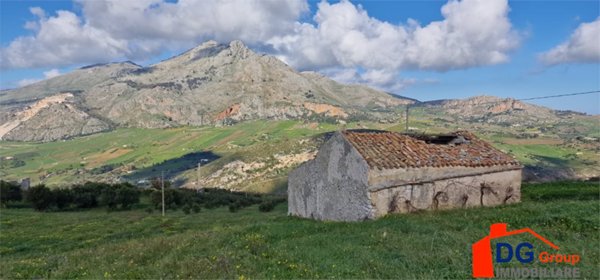 casa indipendente in vendita a Castellammare del Golfo in zona Scopello