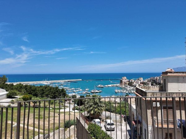 appartamento in vendita a Castellammare del Golfo
