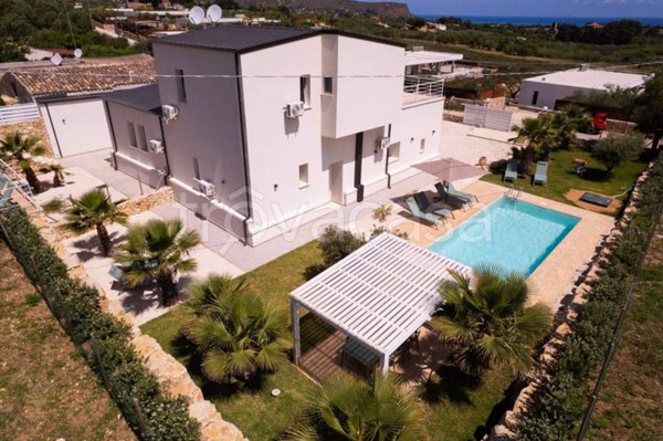 casa indipendente in vendita a Castellammare del Golfo