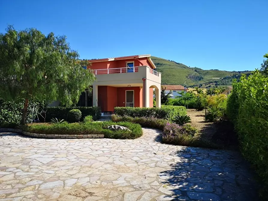 casa indipendente in vendita a Castellammare del Golfo in zona Scopello