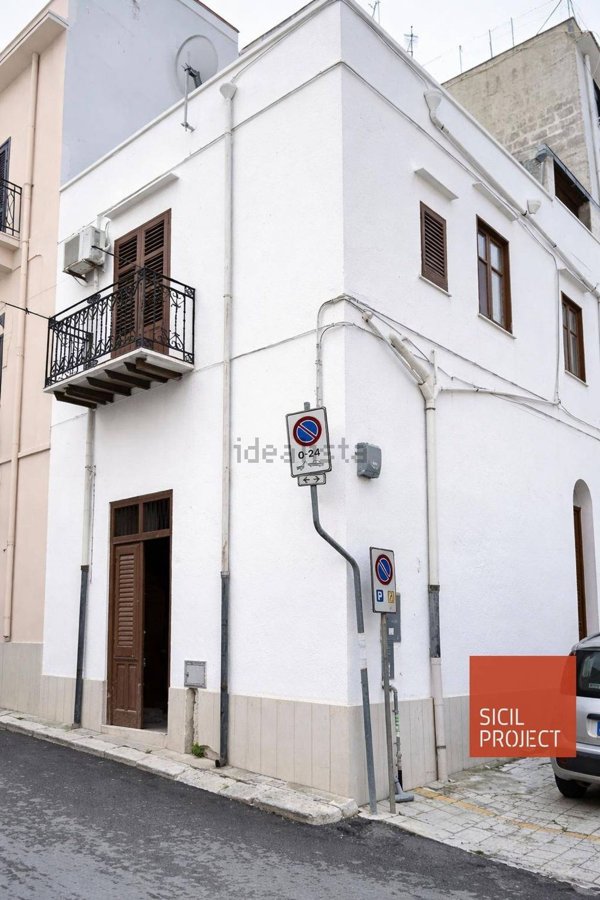 casa indipendente in vendita a Castellammare del Golfo