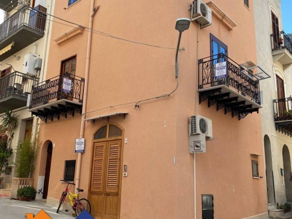 casa indipendente in vendita a Castellammare del Golfo