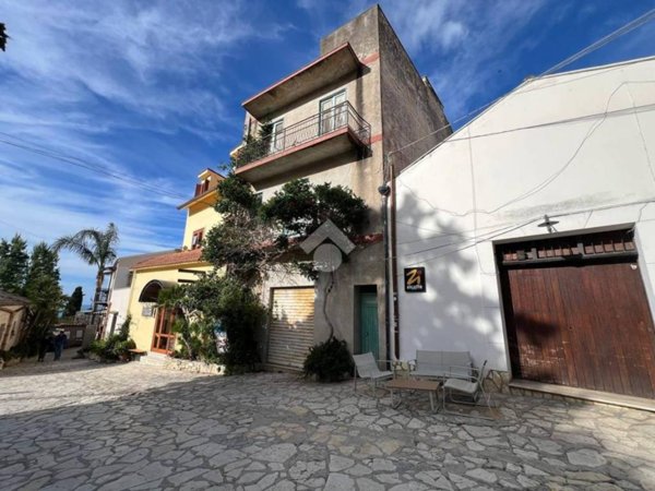 casa indipendente in vendita a Castellammare del Golfo in zona Scopello