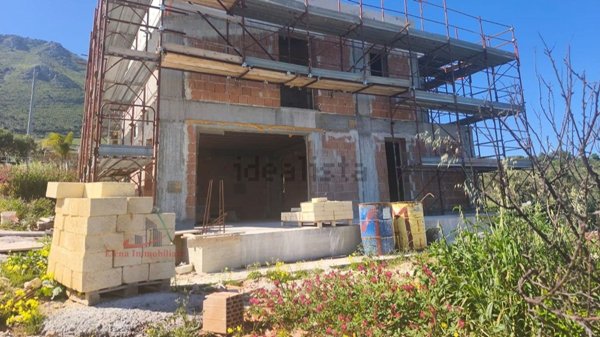 casa indipendente in vendita a Castellammare del Golfo