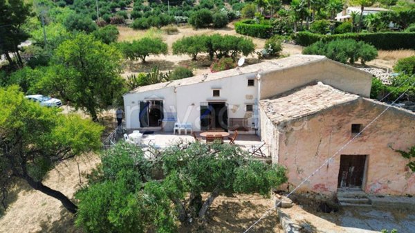 casa indipendente in vendita a Castellammare del Golfo in zona Balata di Baida