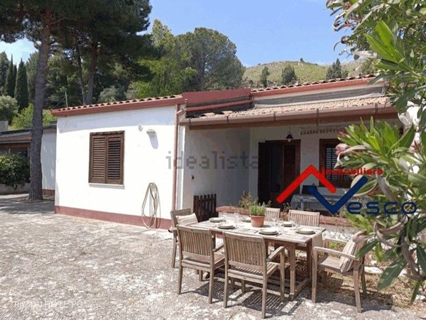 casa indipendente in vendita a Castellammare del Golfo in zona Balata di Baida
