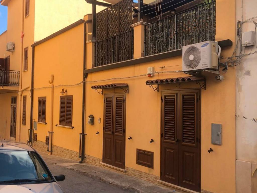 casa indipendente in vendita a Castellammare del Golfo