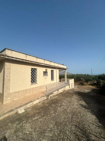 casa indipendente in vendita a Castellammare del Golfo in zona Balata di Baida