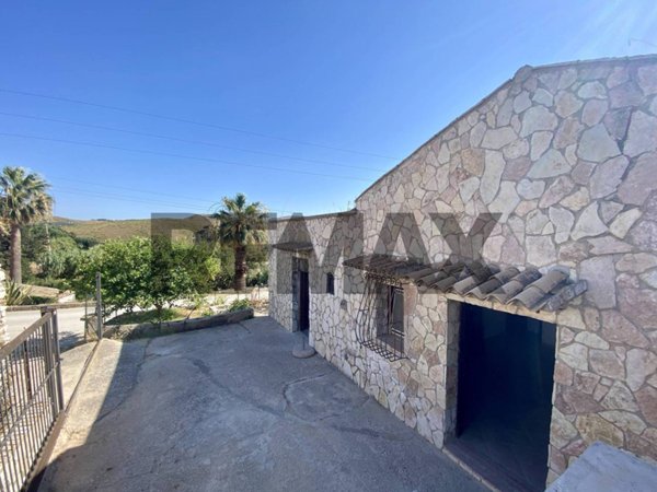 casa indipendente in vendita a Castellammare del Golfo in zona Balata di Baida