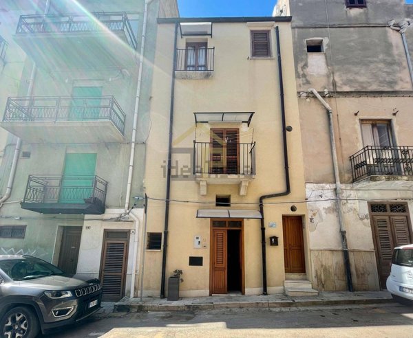 casa indipendente in vendita a Castellammare del Golfo