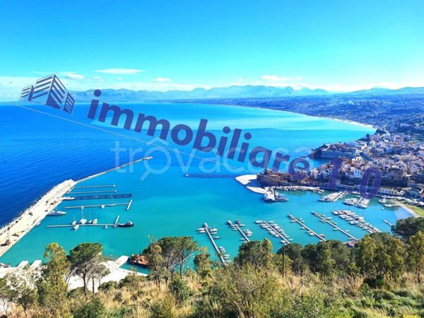 negozio in vendita a Castellammare del Golfo