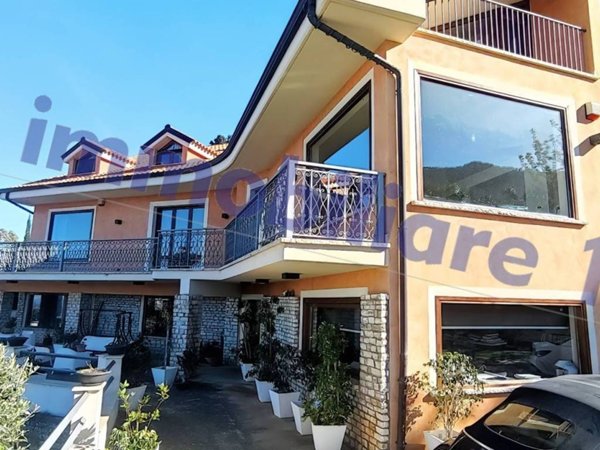 casa indipendente in vendita a Castellammare del Golfo