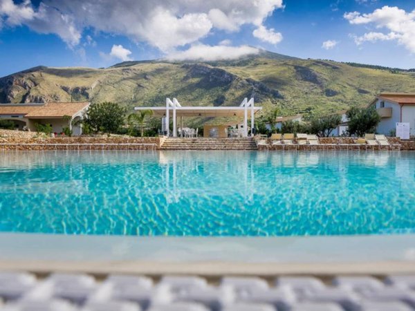 casa indipendente in vendita a Castellammare del Golfo in zona Balata di Baida