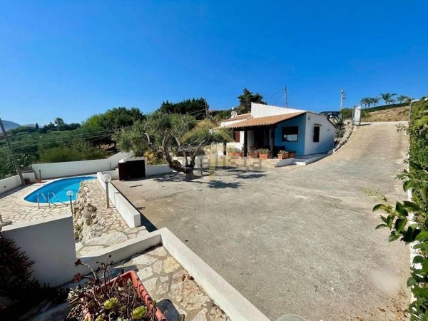 casa indipendente in vendita a Castellammare del Golfo in zona Scopello