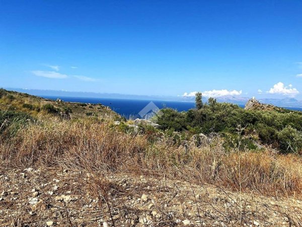 terreno in vendita a Castellammare del Golfo in zona Scopello