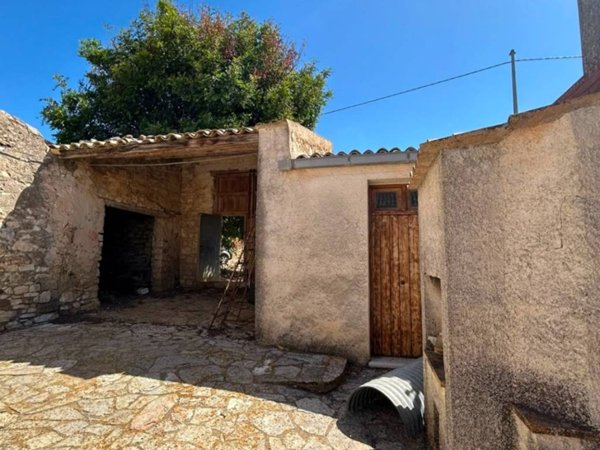 casa indipendente in vendita a Castellammare del Golfo