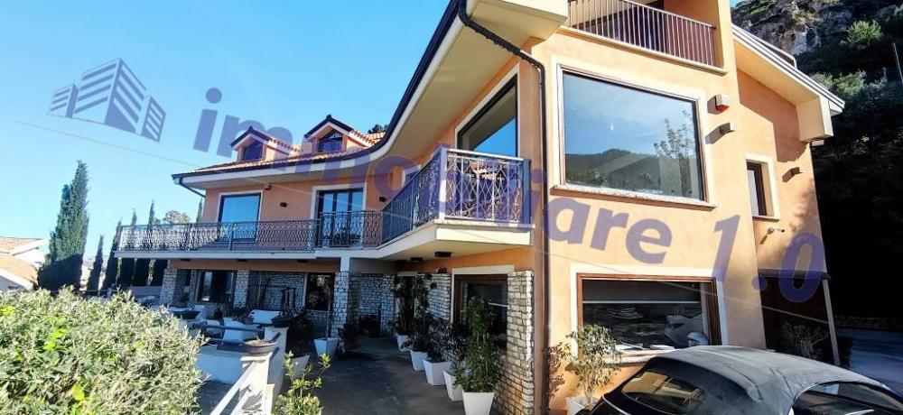 casa indipendente in vendita a Castellammare del Golfo
