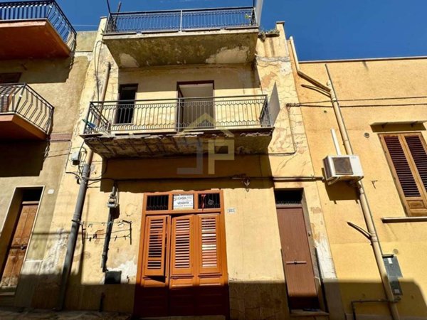 casa indipendente in vendita a Castellammare del Golfo
