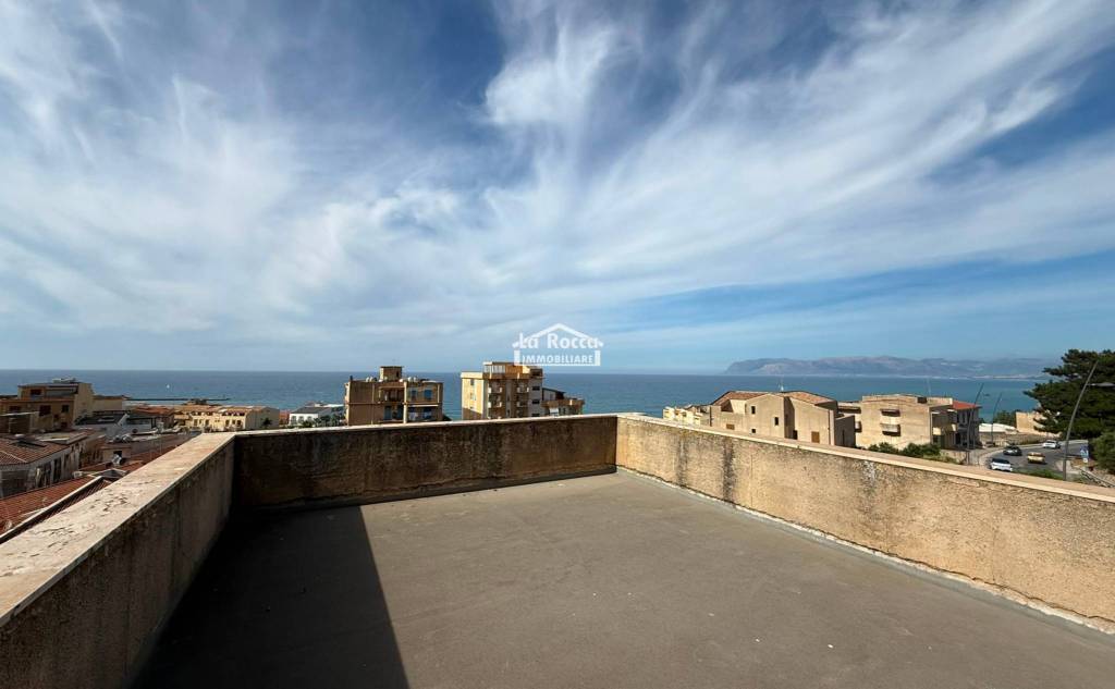 casa indipendente in vendita a Castellammare del Golfo