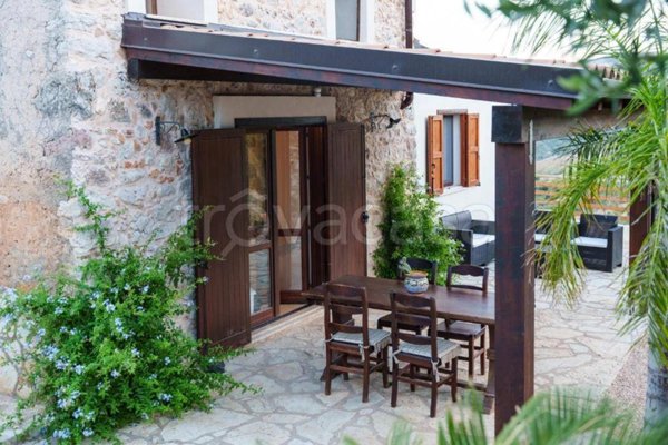 casa indipendente in vendita a Castellammare del Golfo in zona Balata di Baida