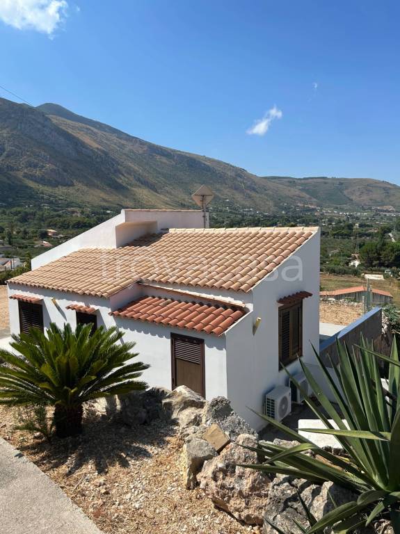 casa indipendente in vendita a Castellammare del Golfo in zona Balata di Baida