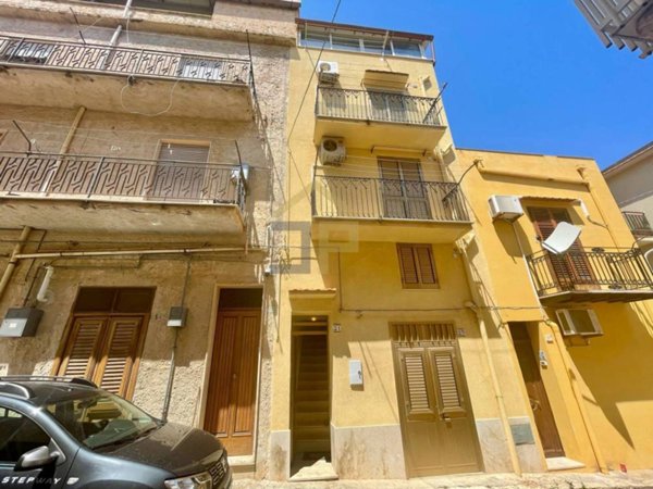 casa indipendente in vendita a Castellammare del Golfo