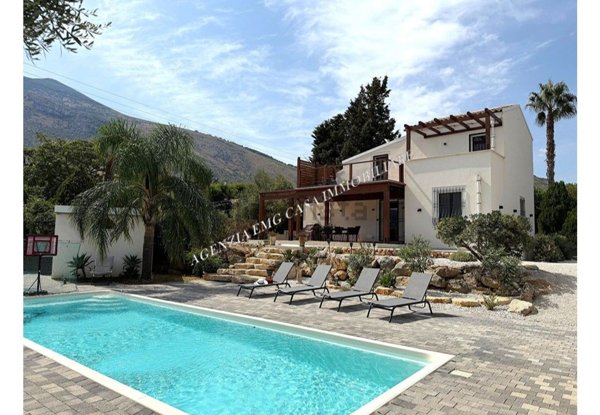 casa indipendente in vendita a Castellammare del Golfo in zona Balata di Baida