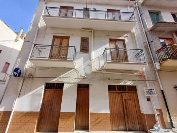 intera palazzina in vendita a Castellammare del Golfo