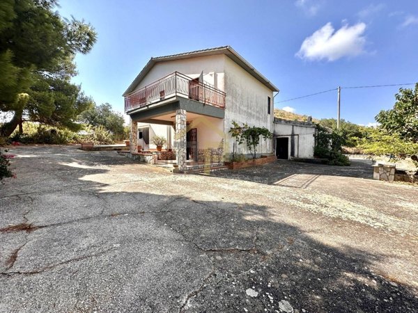 casa indipendente in vendita a Castellammare del Golfo in zona Balata di Baida