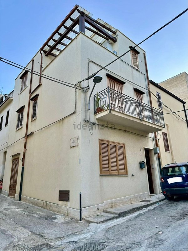 casa indipendente in vendita a Castellammare del Golfo