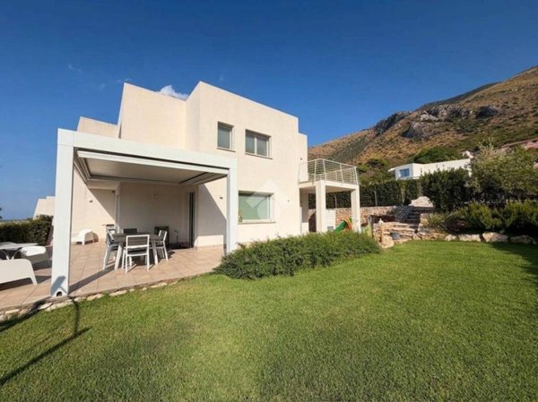 casa indipendente in vendita a Castellammare del Golfo in zona Balata di Baida