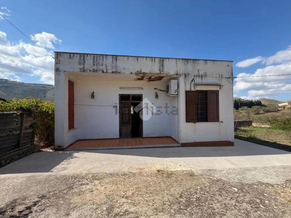 casa indipendente in vendita a Castellammare del Golfo in zona Balata di Baida